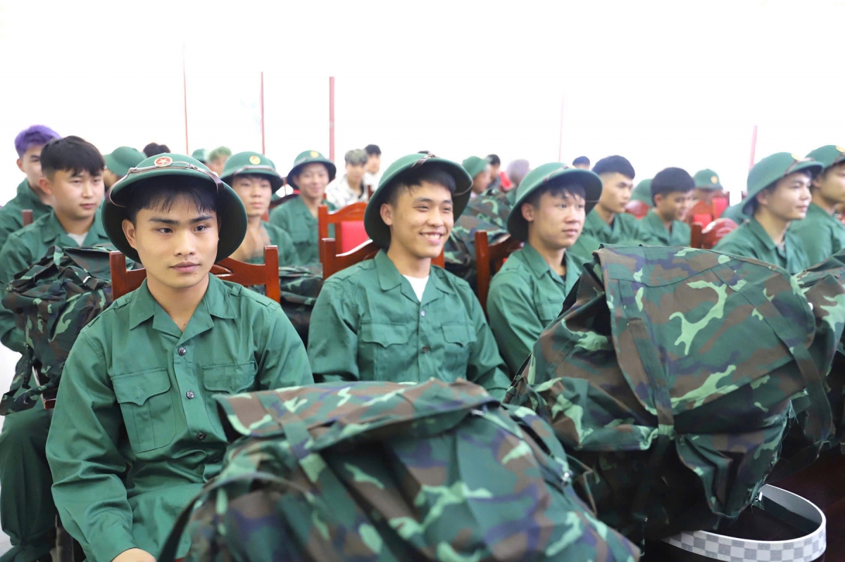 quang-ninh-nhap-ngu_8.jpg