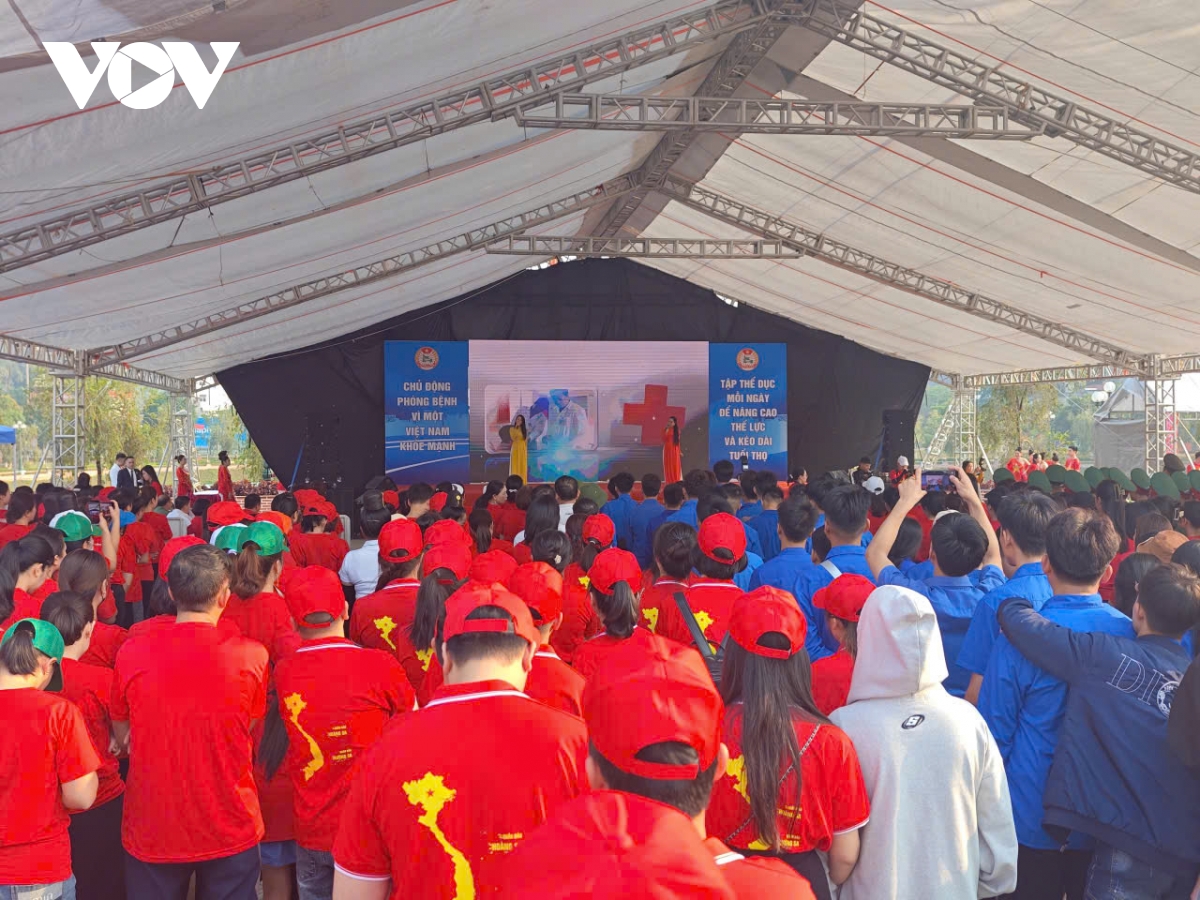 1._gan_1.500_nguoi_tham_gia_mit_tinh_phat_dong_ngay_suc_khoe_toan_dan_tai_son_la.jpg