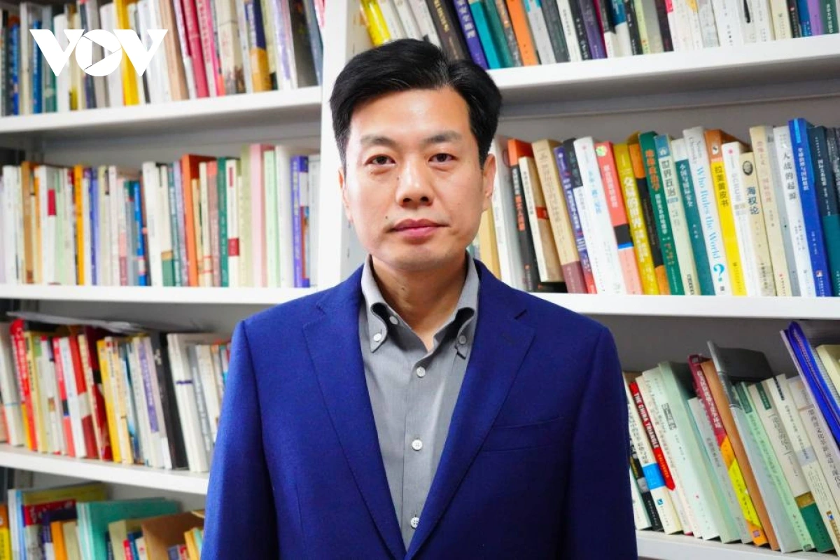 Giáo sư Thôi Thủ Quân, Đại học Nhân dân Trung Quốc (1).jpg