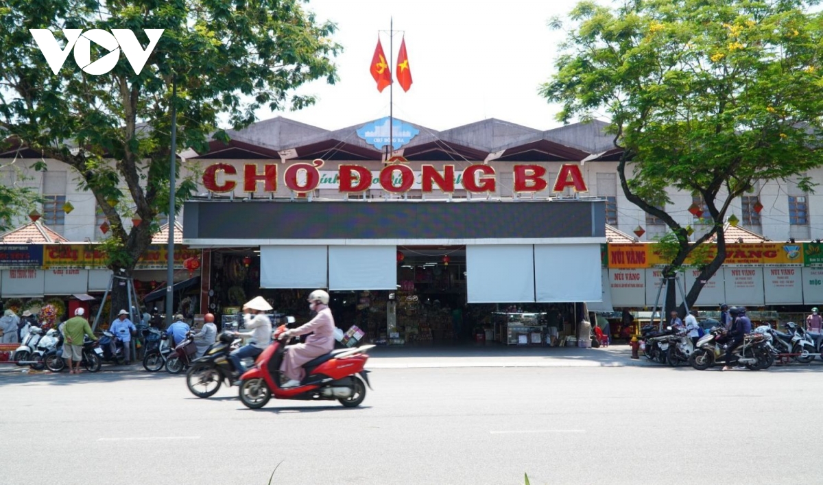 hoi_ha_duoi_troi_nang_nong.jpg