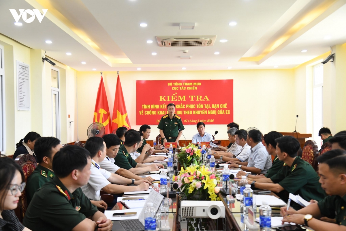 Đại tá Bùi Yên Tĩnh, Phó Cục trưởng Cục Tác chiến phát biểu tại buổi làm việc.jpeg