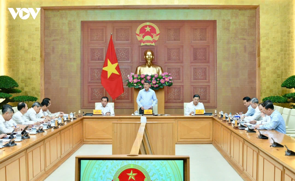1_toan_canh_cuoc_hop_ban_giai_phap_ve_nha_o_cho_thue.jpg