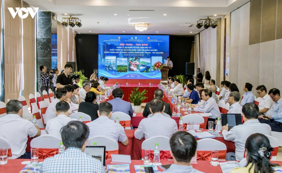 23-5_hoi_thao_nuoc_2.jpg