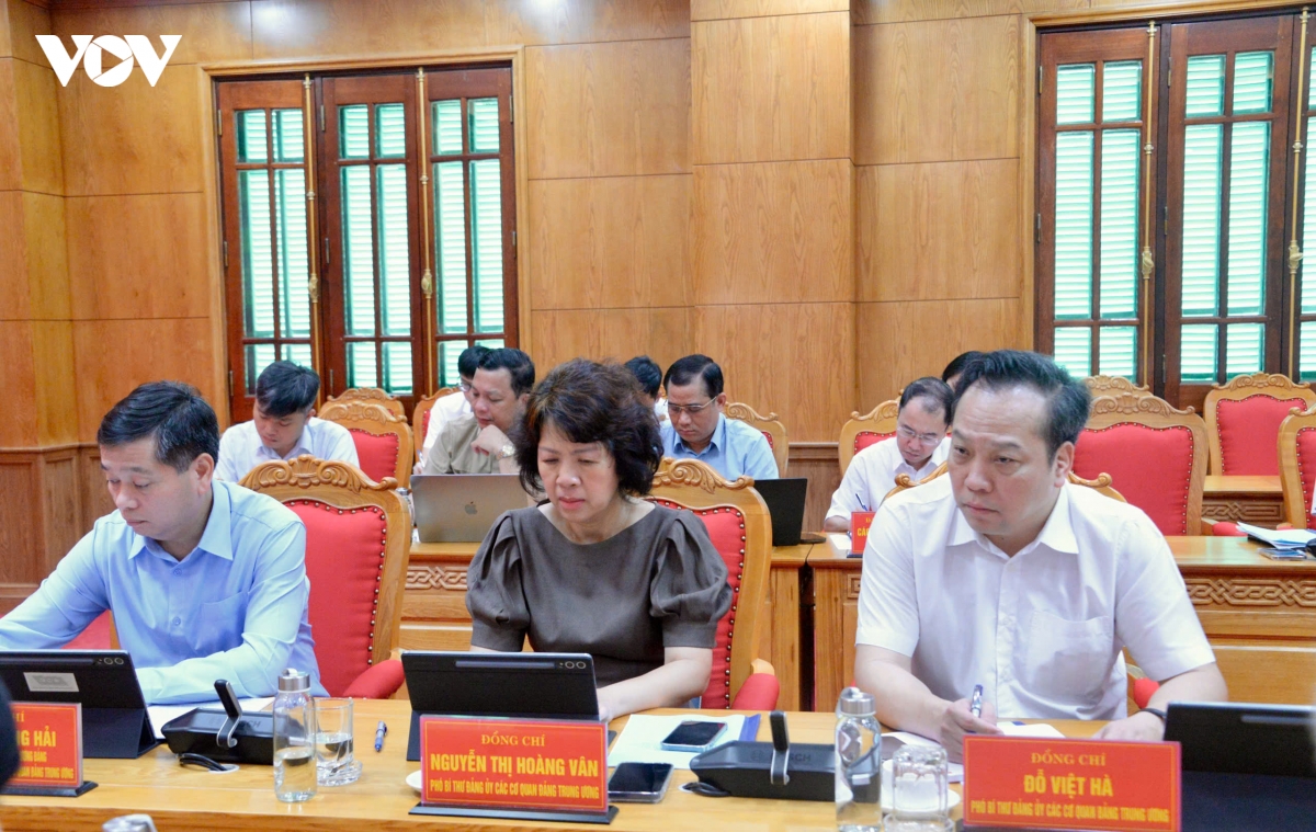 4_dai_dien_mot_so_co_quan_dang_trung_uong.jpg