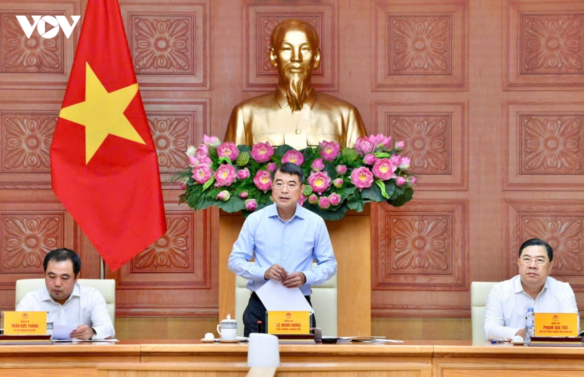 7_thu_tuong_chinh_phu_le_minh_hung_chu_tri_cuoc_hop_ve_nha_o_cho_thue.jpg