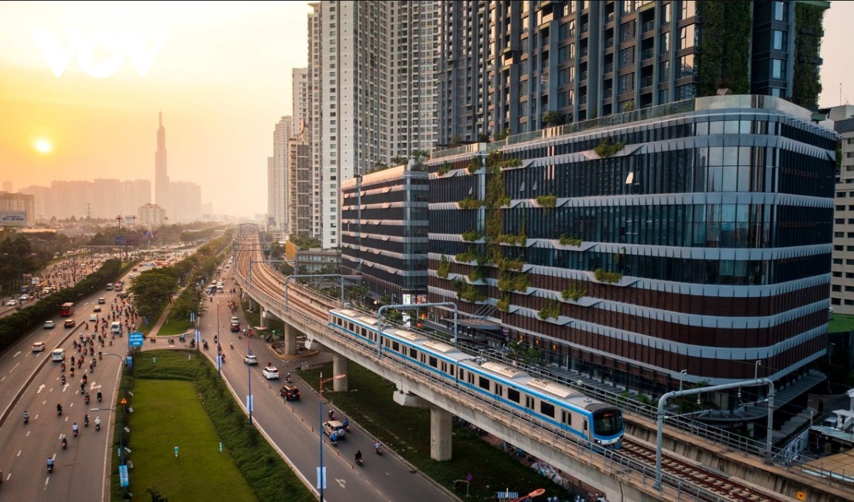 Khu Đông là minh chứng sống động cho việc hạ tầng giao thông đi trước mở đường, biến những vùng đất tiềm năng trở thành tâm điểm thịnh vượng của TP.HCM. (Ảnh: Quỳnh Danh)