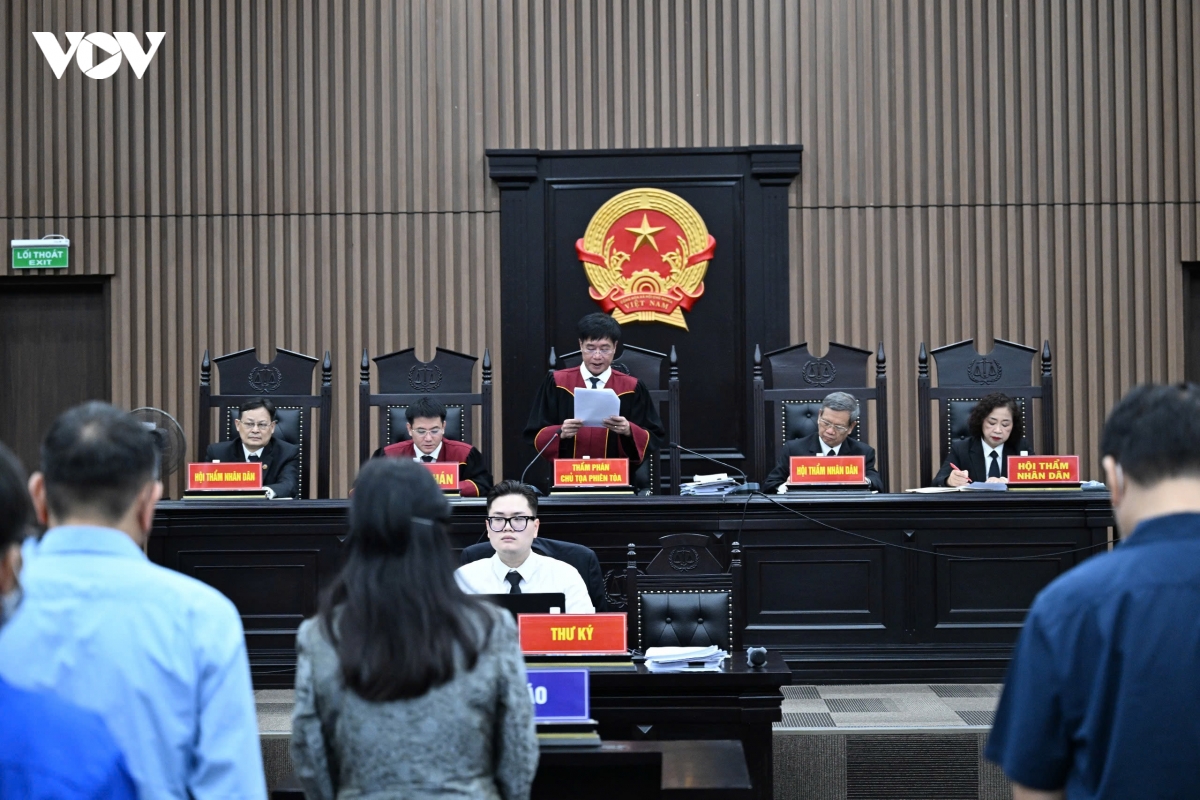 ba_tien_4.jpg