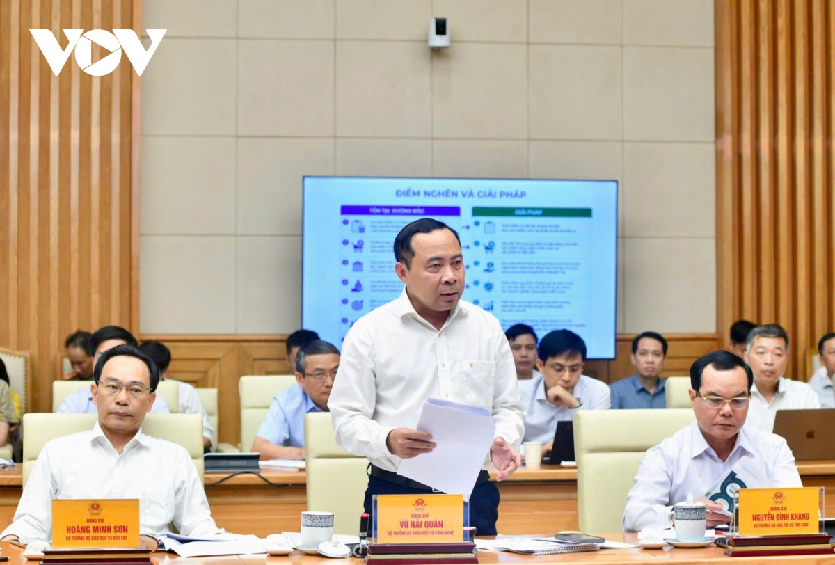 bo_truong_bo_khoa_hoc_cong_nghe_vu_hai_quan_phat_bieu_tai_phien_hop.jpg