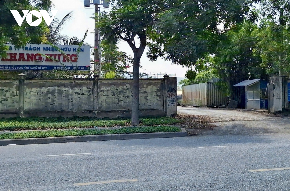 buc_tuong_.jpg