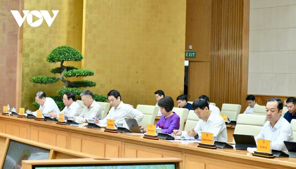 cac_dai_bieu_du_cuoc_lam_viec.jpg