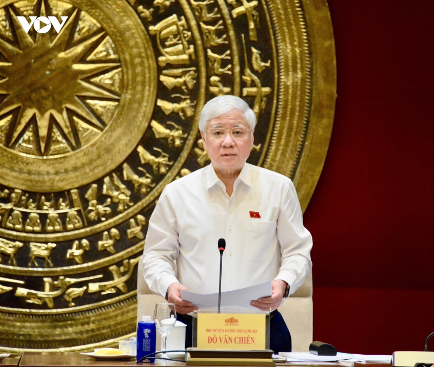 chu_tich_quoc_hoi_tran_thanh_man_lam_viec_voi_van_phong_quoc_hoi_1.jpg
