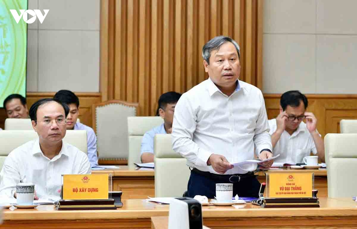 chu_tich_uy_ban_nhan_dan_thanh_pho_ha_noi_vu_dai_thang_phat_bieu_tai_cuoc_hop.jpg