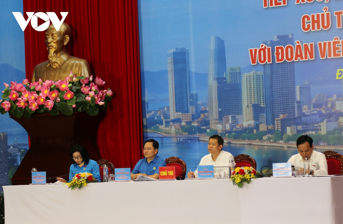 chu_tri_hoi_nghi.jpg