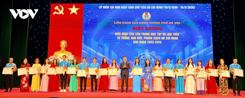 cong_nhan_thu_do_hoc_bac_1.jpg