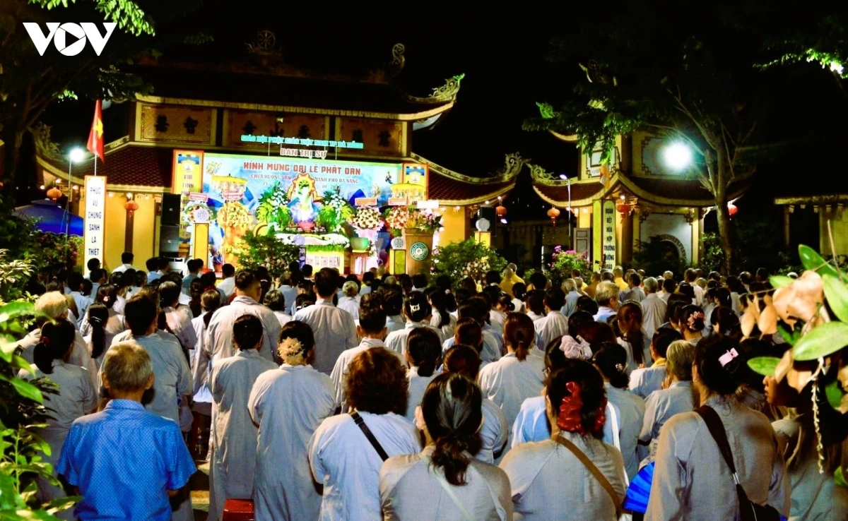 dai_le_phat_dan_duoc_to_chuc_trang_nghiem_y_nghia.jpg