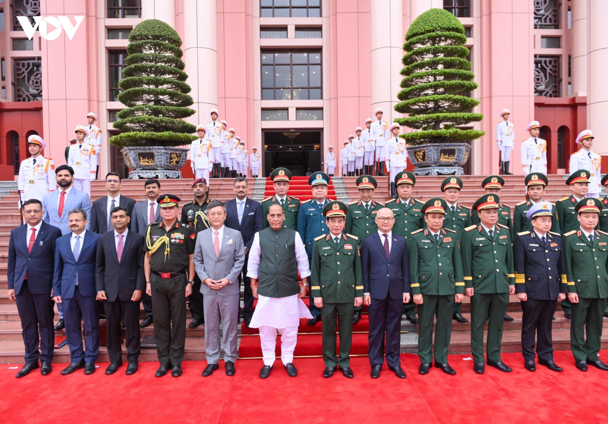 dai_tuong_phan_van_giang_chu_tri_le_don_bo_truong_bo_quoc_phong_an_do_5.jpg