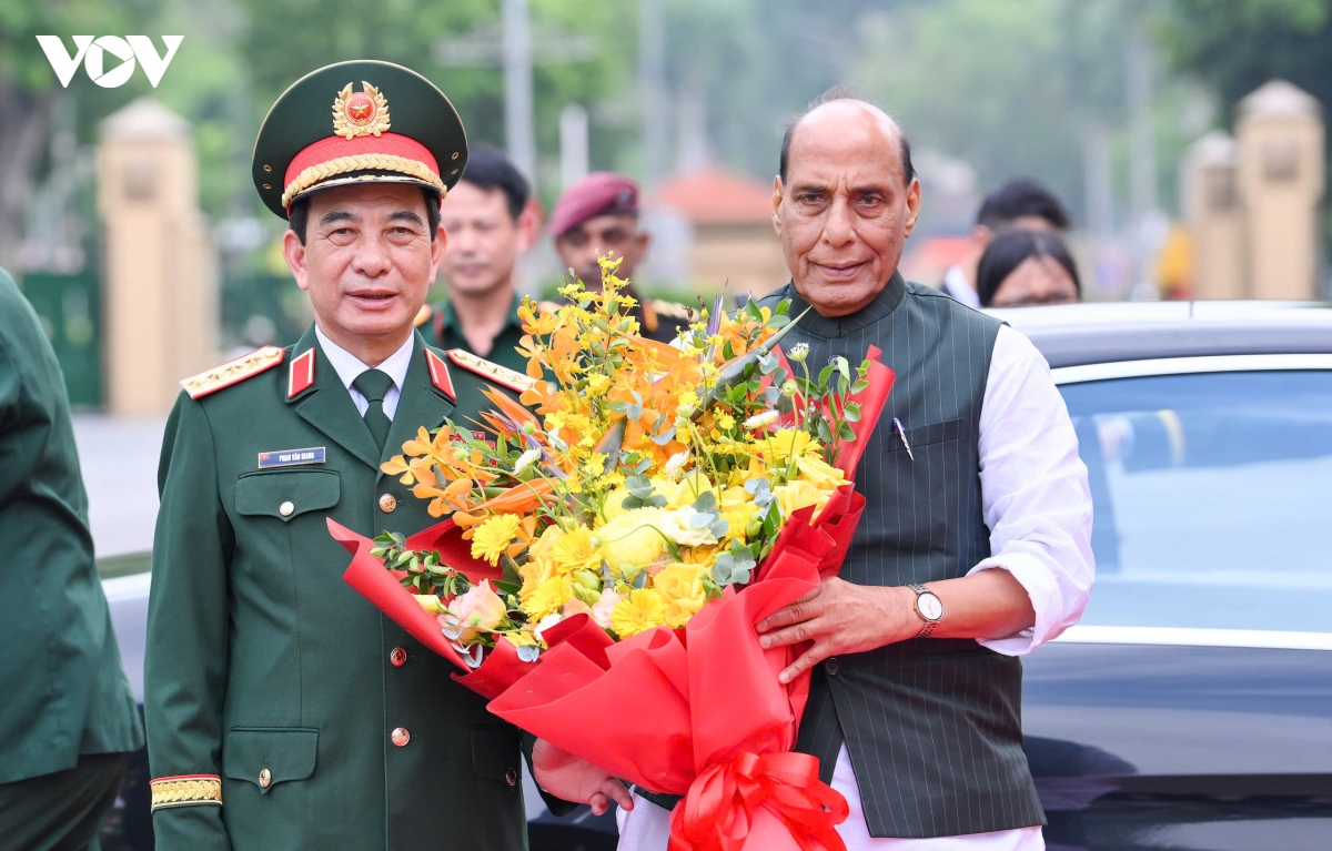 dai_tuong_phan_van_giang_chu_tri_le_don_bo_truong_bo_quoc_phong_an_do_9.jpg
