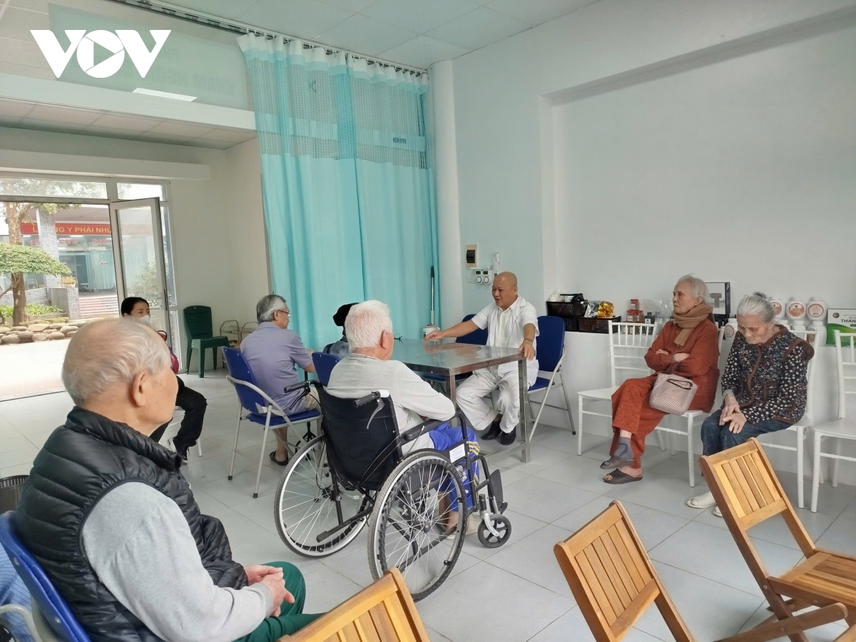 Tỷ lệ sinh thấp kéo dài đang đặt ra thách thức lớn cho tương lai dân số Việt Nam trong bối cảnh già hóa diễn ra nhanh