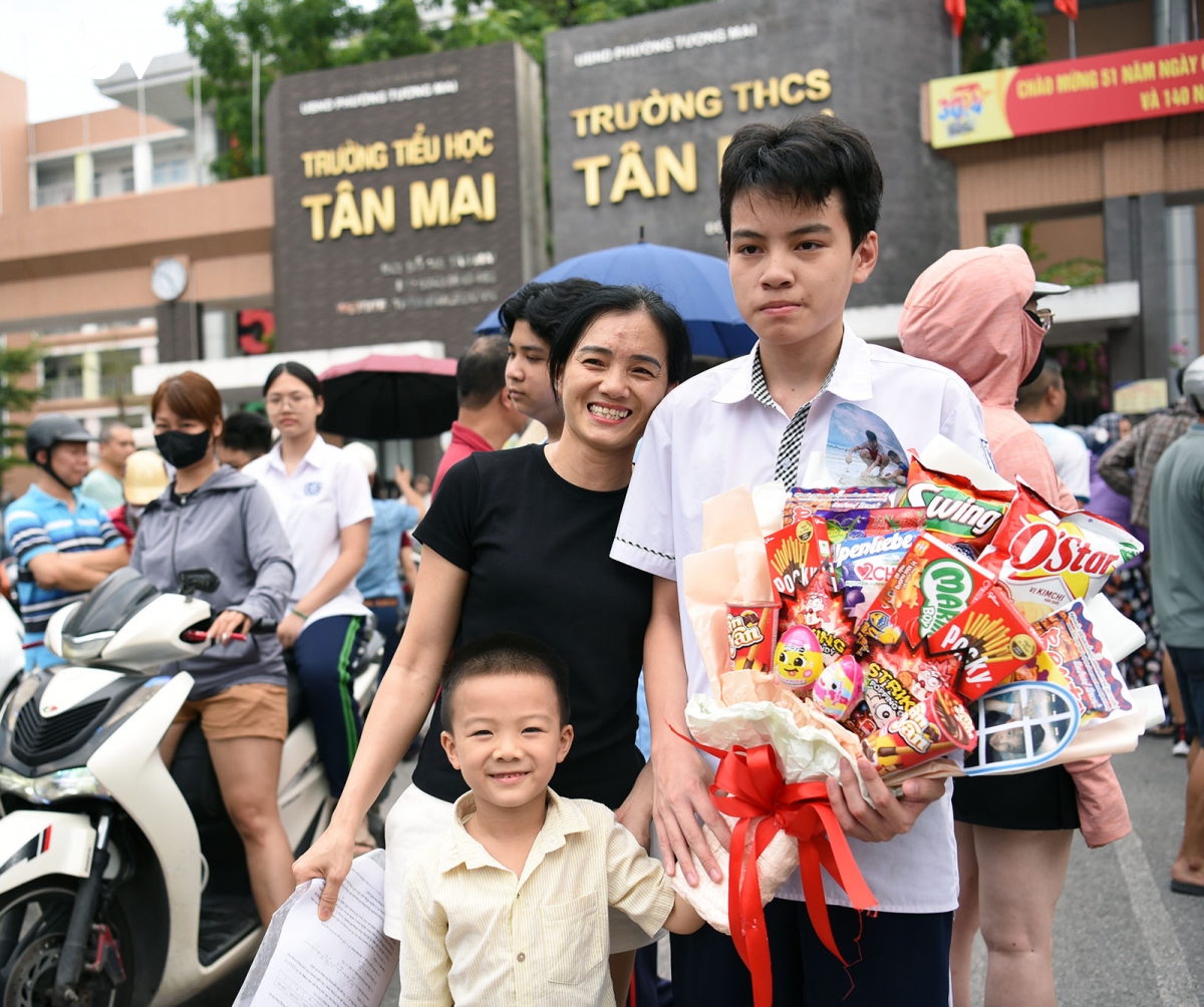 hoc_sinh_toan_4.jpg