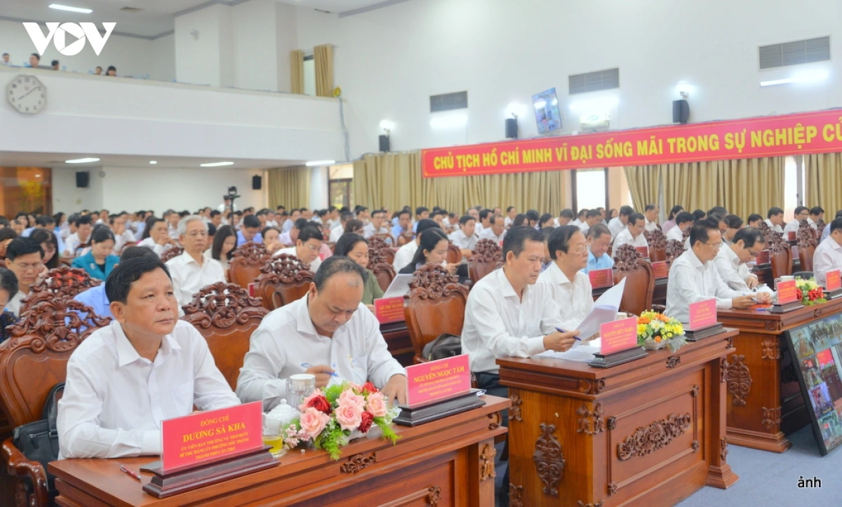 hoi_nghi_so_ket_1_nam_van_hanh_bo_may_cua_he_thong_chinh_tri_va_chinh_quyen_dia_phuong_2_cap_tren_dia_ban_thanh_pho.jpg