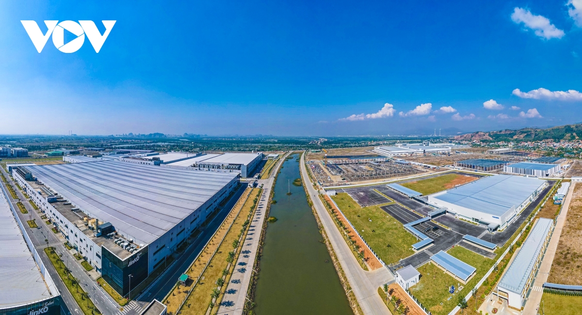 kinh-te-quang-ninh_2.jpg