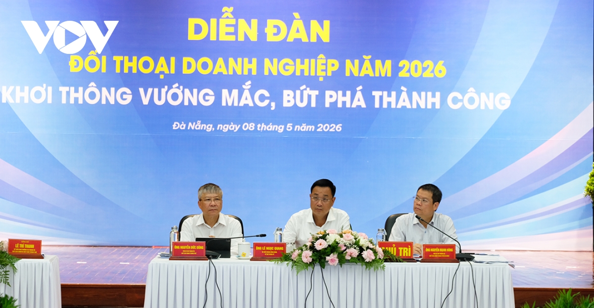 lanh_dao_thanh_uy_hdnd_ubnd_thanh_pho_chu_tri_dien_dan.jpg