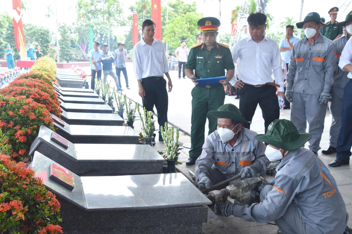 lay_10_mau_hai_cot_liet_si_chua_xac_dinh_danh_tinh_de_giam_dinh_adn.jpg