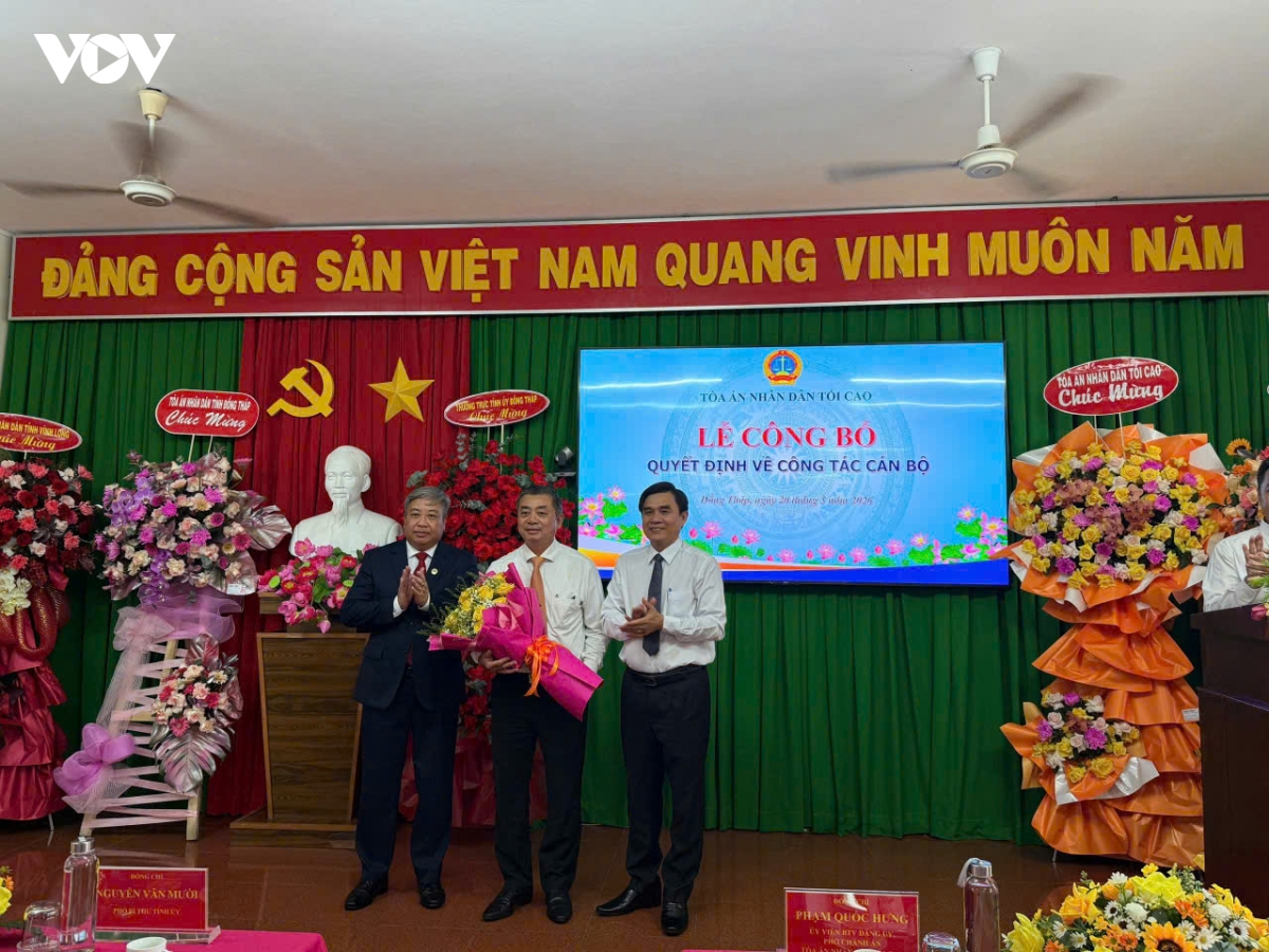 ong_huynh_xuan_long_chanh_an_toa_an_nhan_dan_tinh_dong_thap_duoc_dieu_dong_lam_chanh_an_toa_an_nhan_dan_tinh_vinh_long.jpg