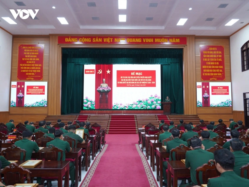 quang_canh_buoi_be_mac_1.jpg