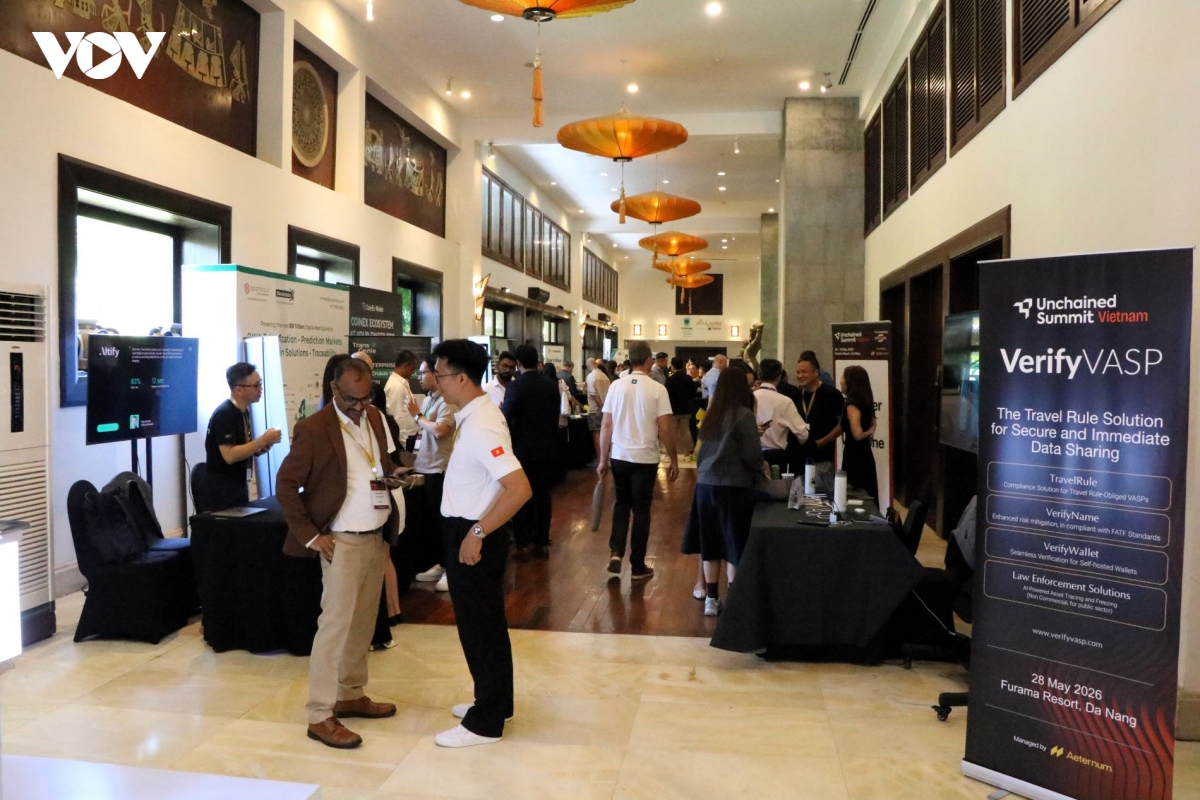 su_kien_thu_hut_hang_tram_chuyen_gia_cong_nghe_quy_dau_tu_doanh_nghiep_blockchain_fintech_ai.jpg