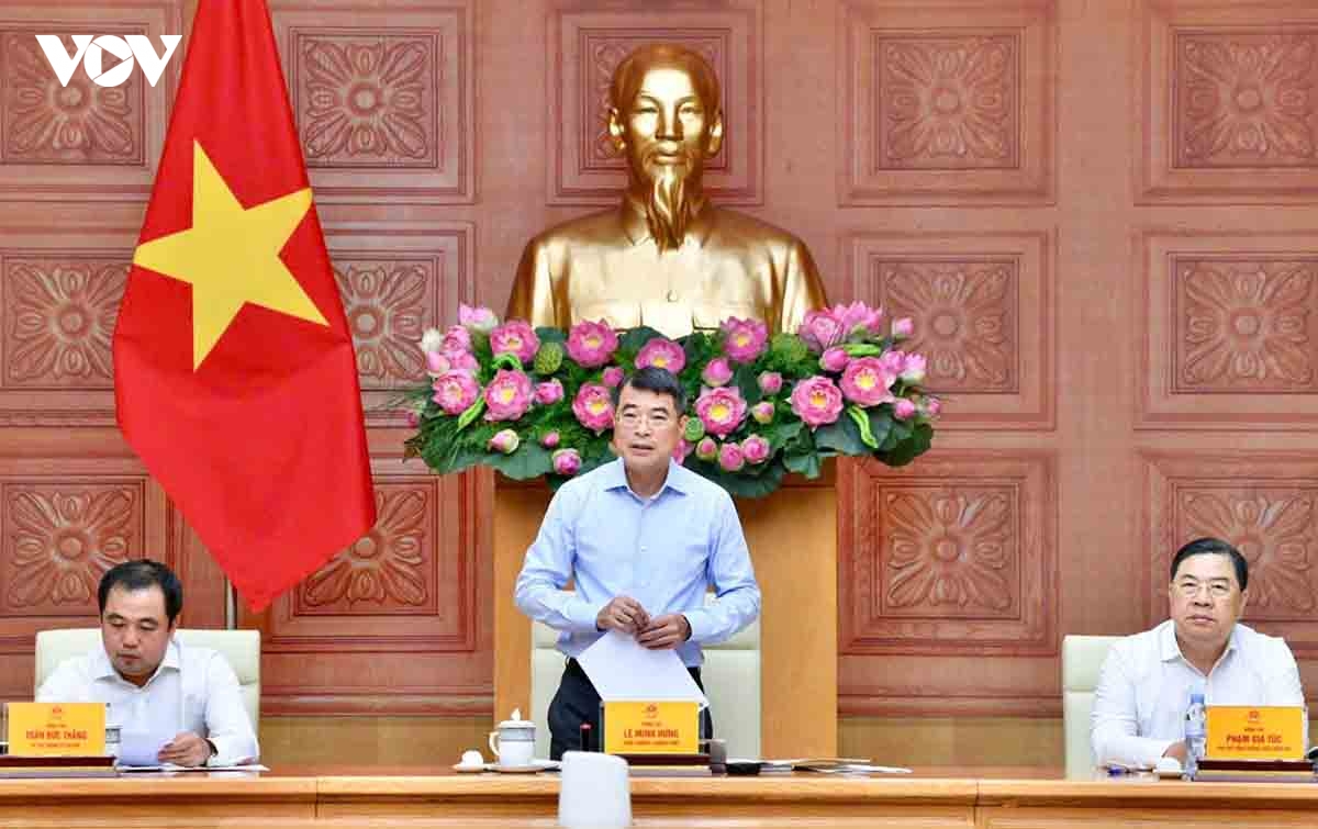 thu_tuong_chinh_phu_le_minh_hung_chu_tri_cuoc_hop_ve_nha_o_cho_thue.jpg