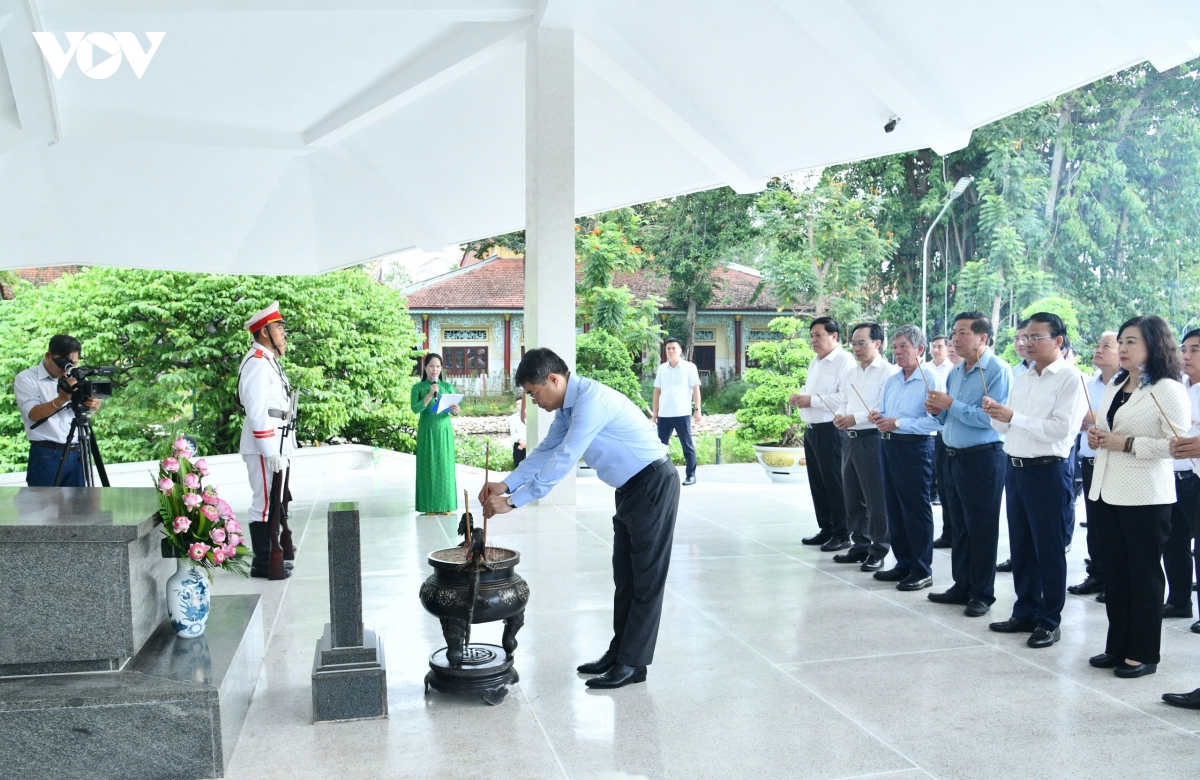 thu_tuong_le_minh_hung_6.jpg