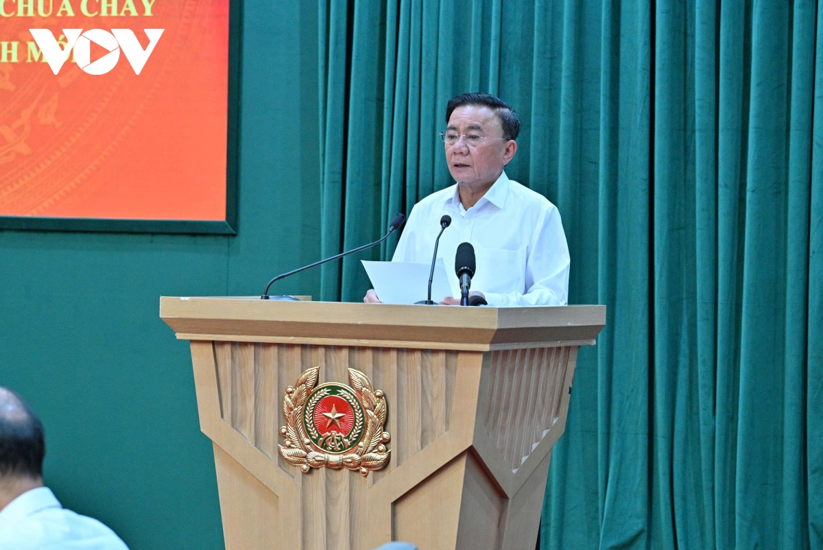thuong_truc_ban_bi_thu_tran_cam_tu_1.jpg