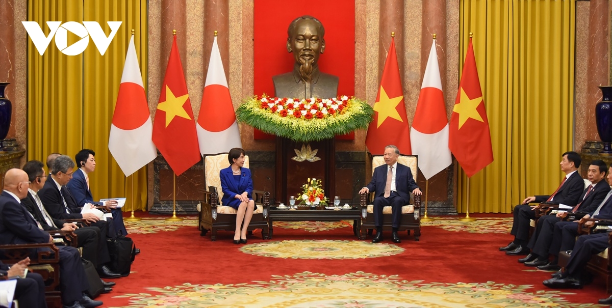 tong_bi_thu_don_thu_tuong_nhat_ban_2.jpg