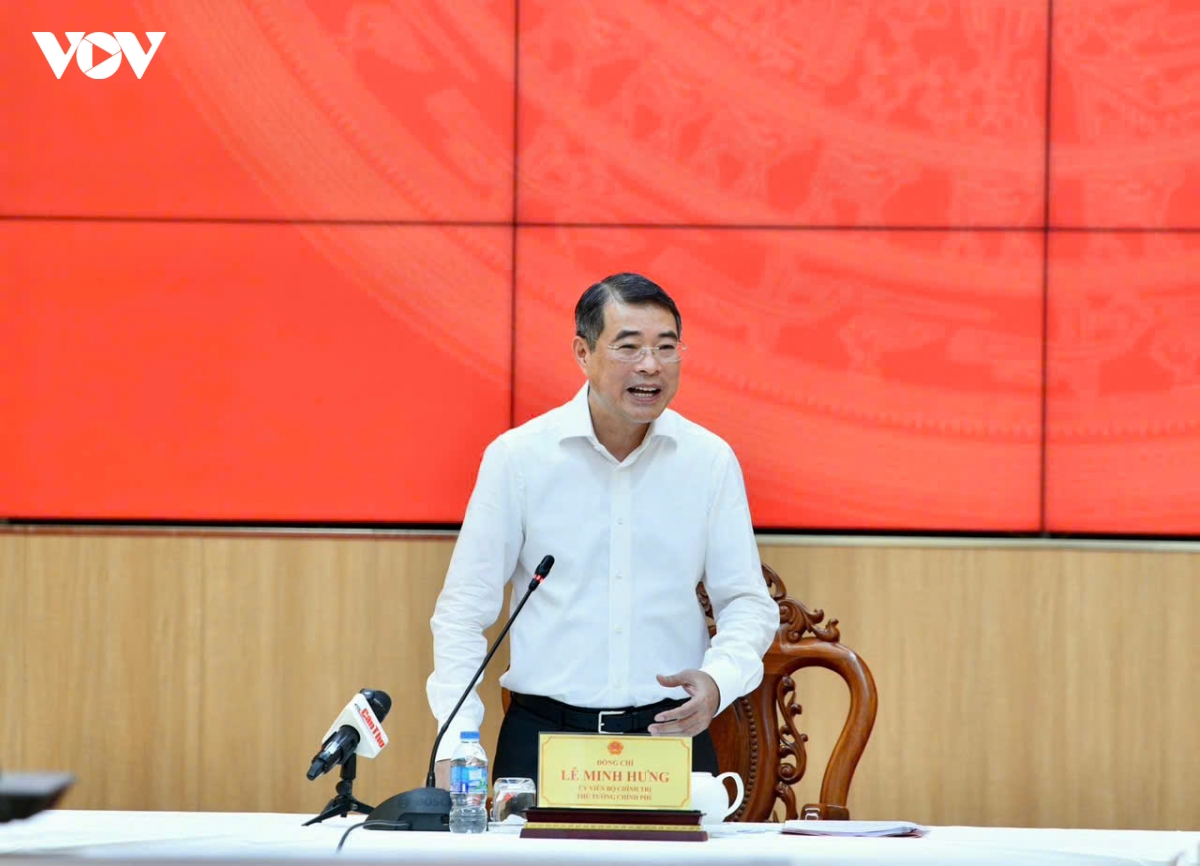tu tuong le minh hung lam viec vo can tho.jpg