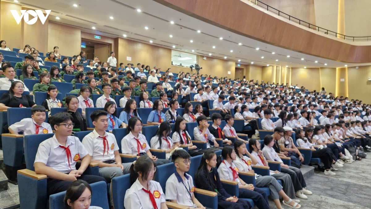 tuyen_duong_1.jpg