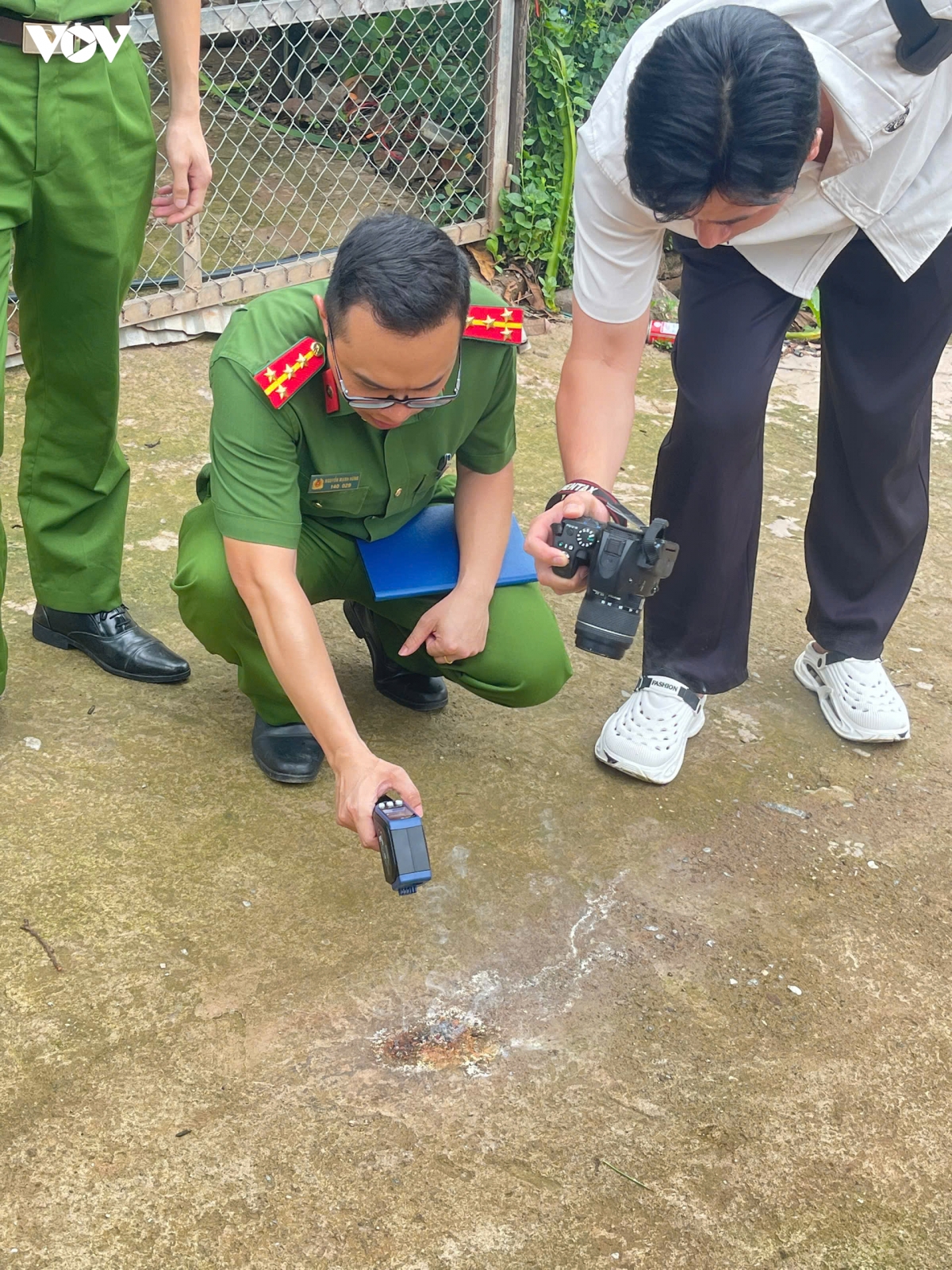 1._cac_luc_luong_chuc_nang_tien_hanh_do_nhiet_do_mat_nen_be_tong_nhieu_lan.jpg