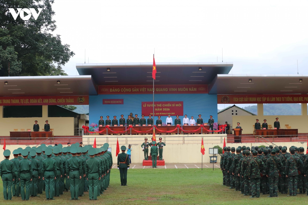 1._quang_canh_buoi_le.jpg