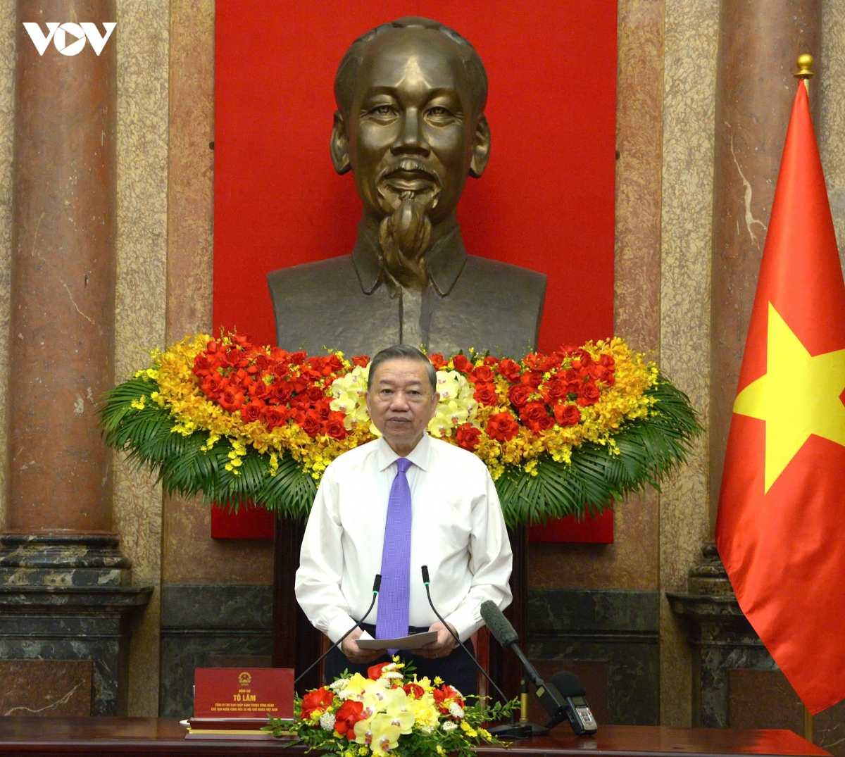 10-06_tong_bi_thu_chu_tich_nuoc_to_lam_phat_bieu_tai_buoi_gap_mat.jpg