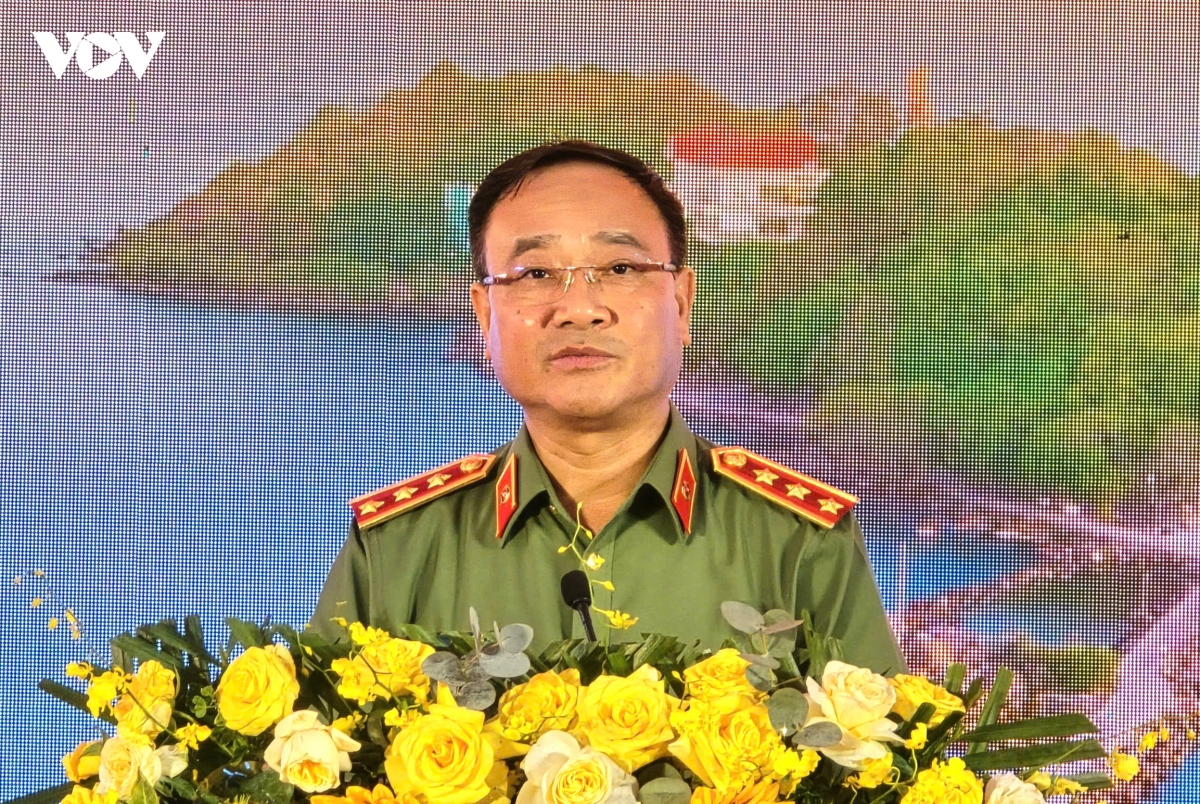 1_thuong_tuong_pham_the_tung_thu_truong_bo_cong_an_phat_bieu_tai_buoi_le.jpg