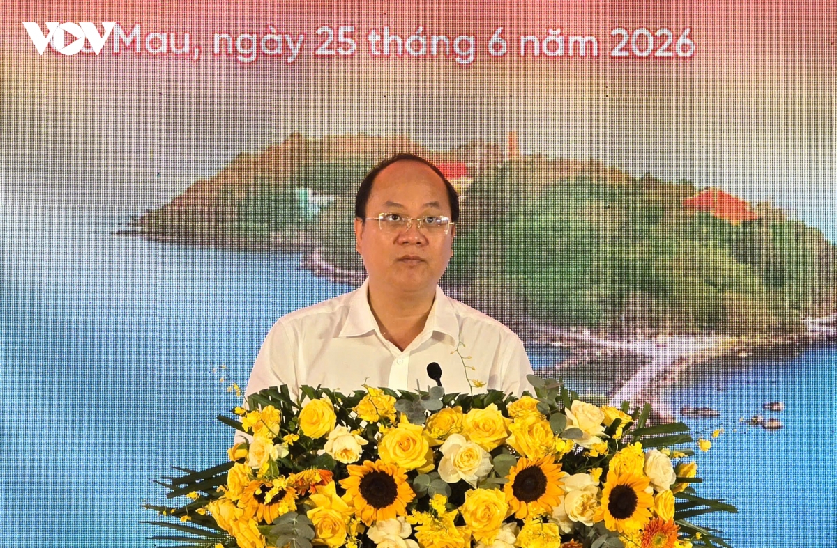 3_ong_nguyen_ho_hai_bi_thu_tinh_uy_ca_mau_phat_bieu_tai_buoi_le.jpg