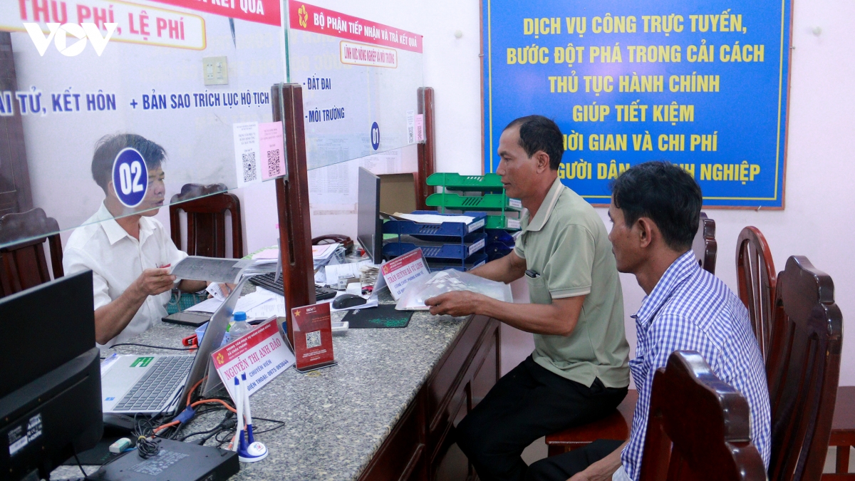 5_moi_xa_o_tinh_vinh_long_dang_hoat_dong_trong_dieu_kien_thieu_khoang_15_bien_che.jpg