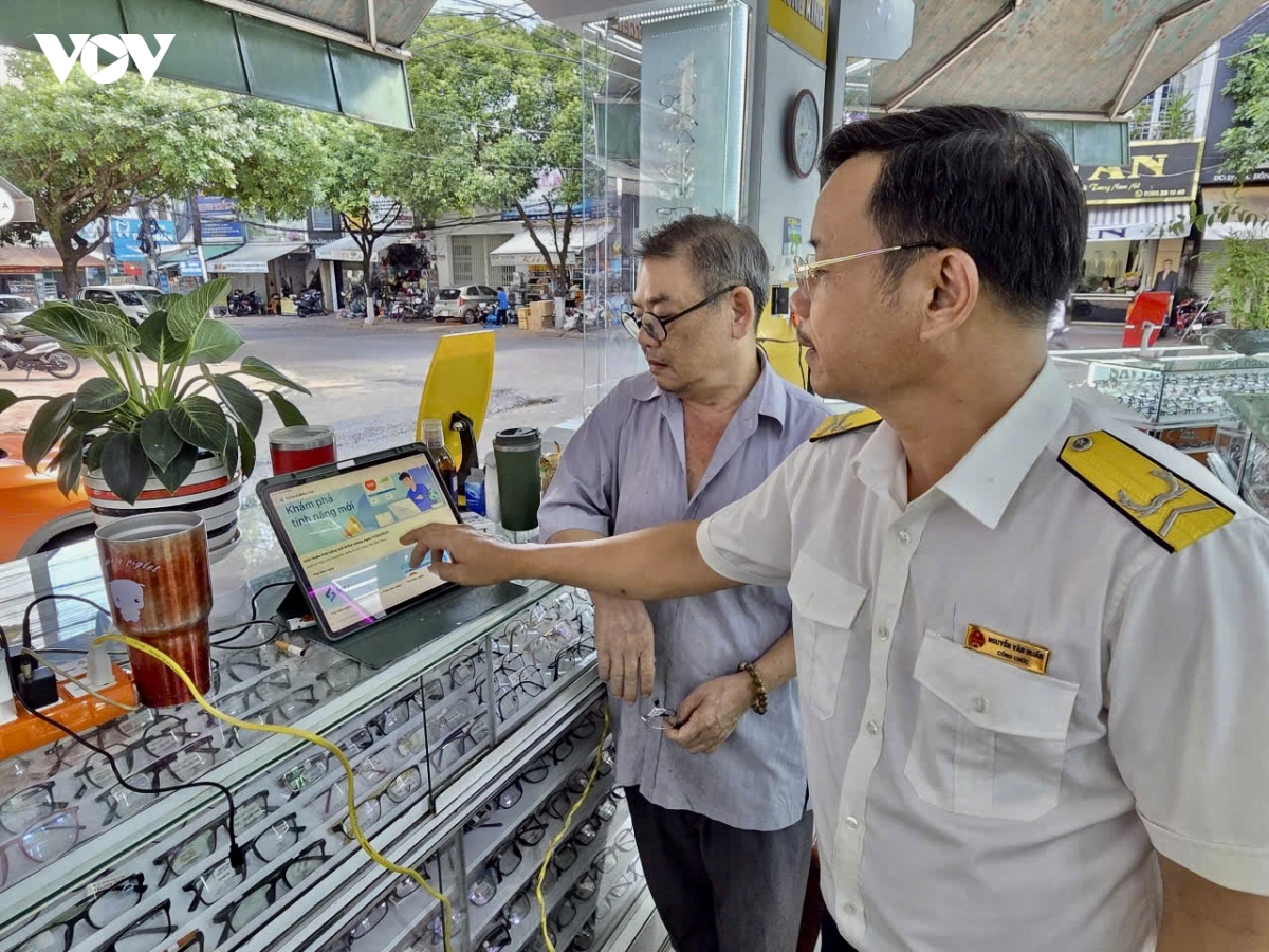 Thuế 2.jpg