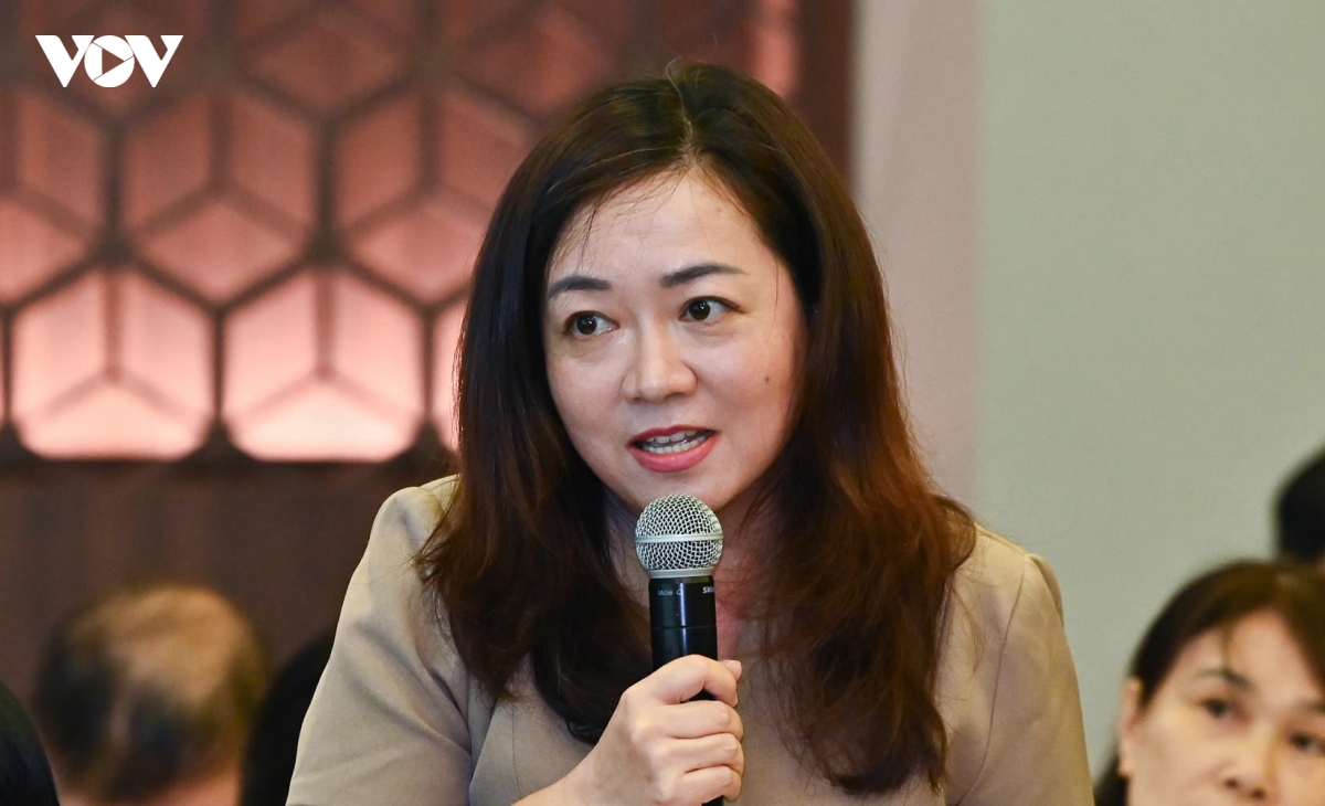 ba_le_thi_hong_nhi.jpg