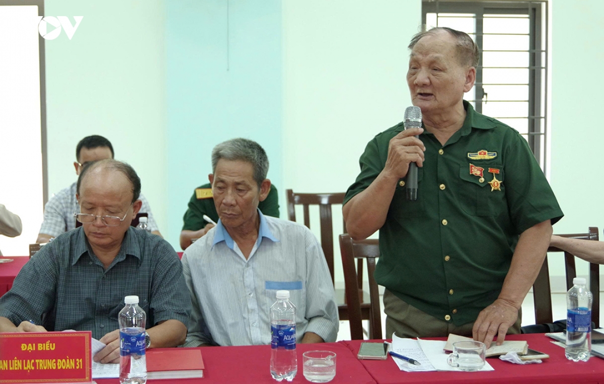 cac_cuu_chien_binh_phat_bieu_y_kien.jpg