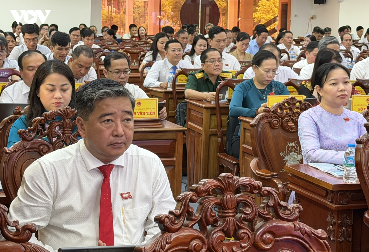cac_dai_bieu_tai_phien_be_mac_ky_hop.jpg