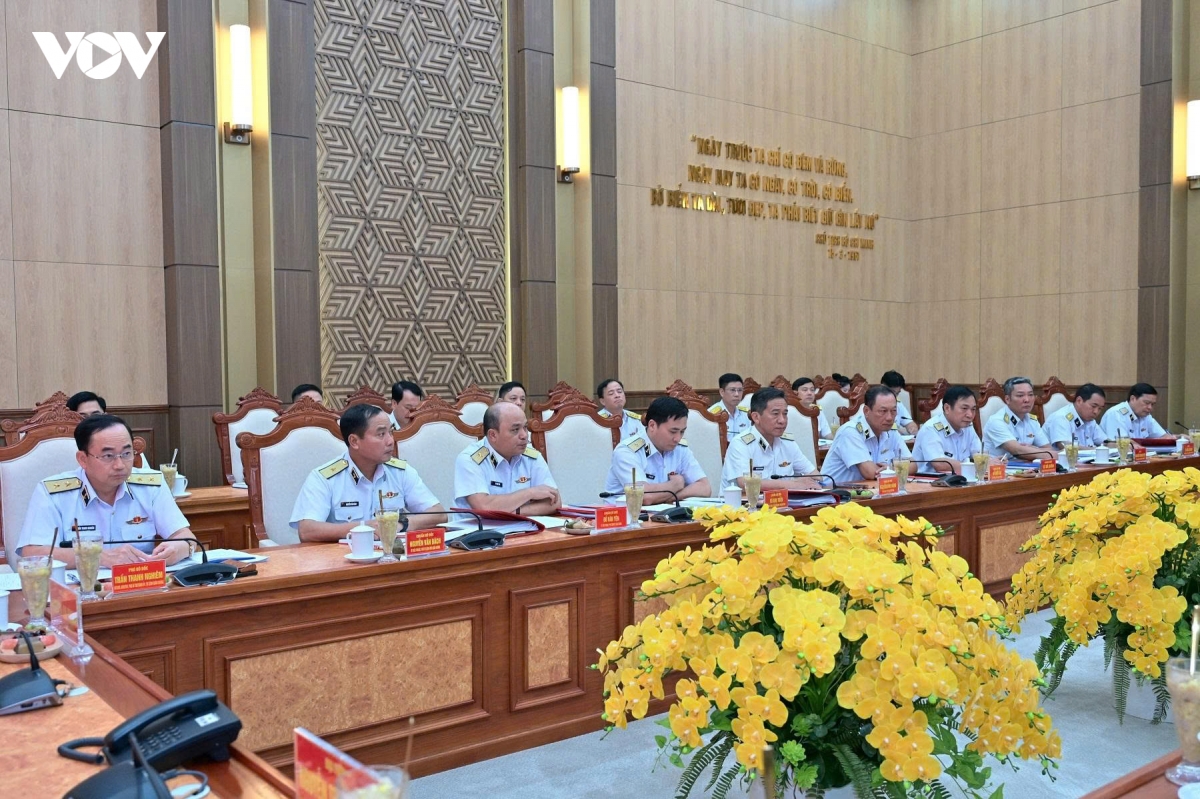 dai_tuong_nguyen_trong_nghia_du_hoi_nghi_dang_uy_quan_chung_hai_quan.jpg