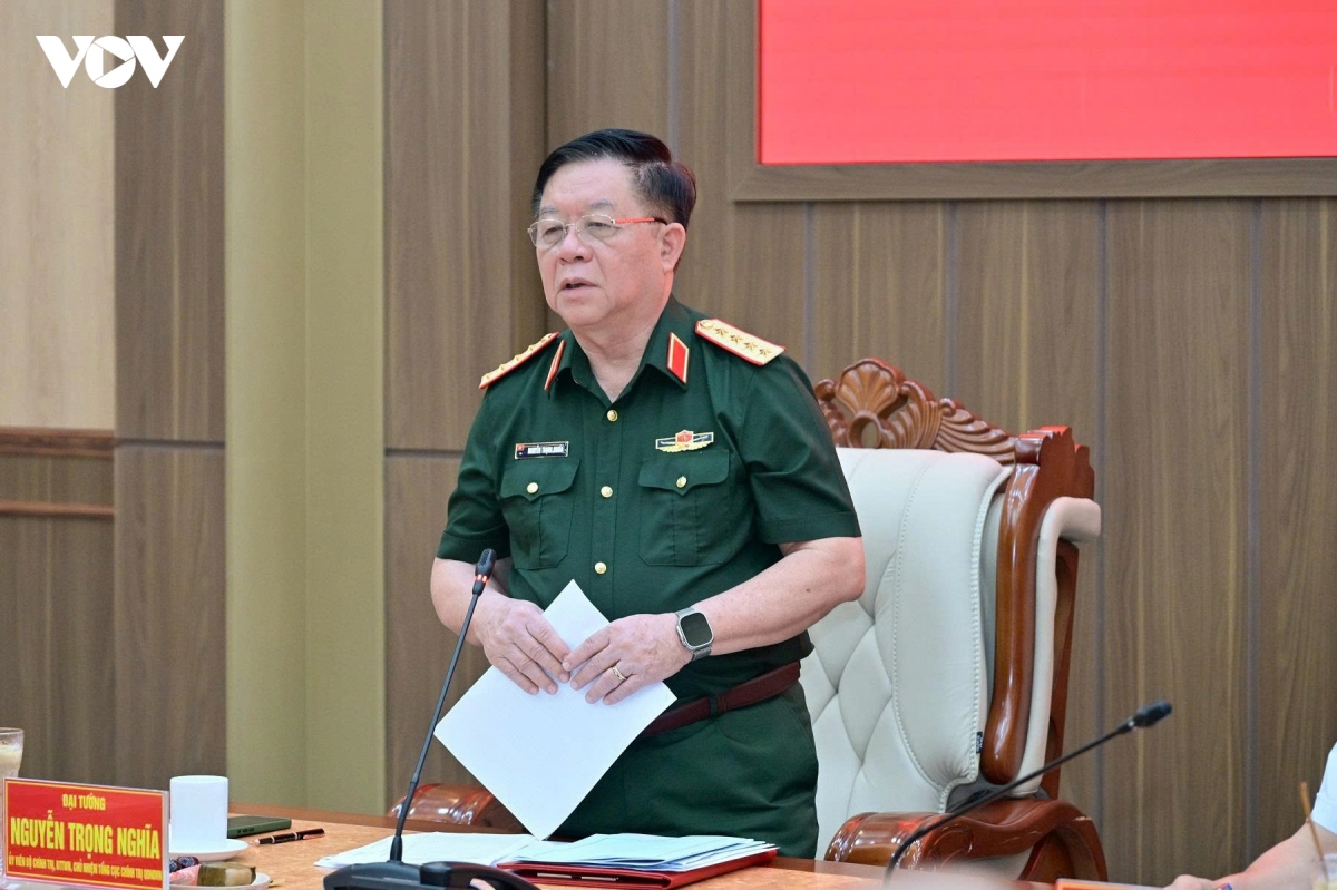 dai_tuong_nguyen_trong_nghia_du_hoi_nghi_dang_uy_quan_chung_hai_quan_5.jpg