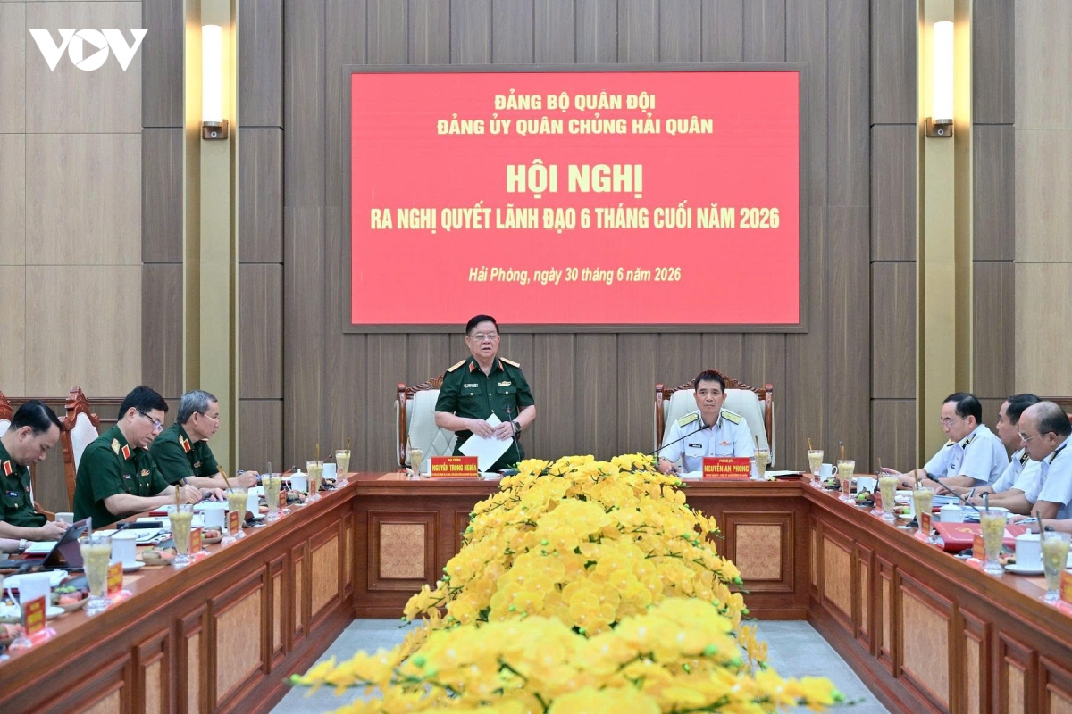 dai_tuong_nguyen_trong_nghia_du_hoi_nghi_dang_uy_quan_chung_hai_quan_6.jpg