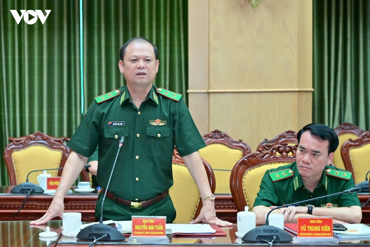 dai_tuong_nguyen_trong_nghia_lam_viec_voi_ban_thuong_vu_dang_uy_bo_doi_bien_phong_1.jpeg
